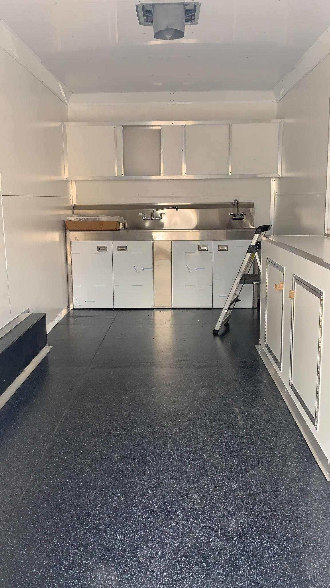 Trailer Ready To Go - By Chef Units
